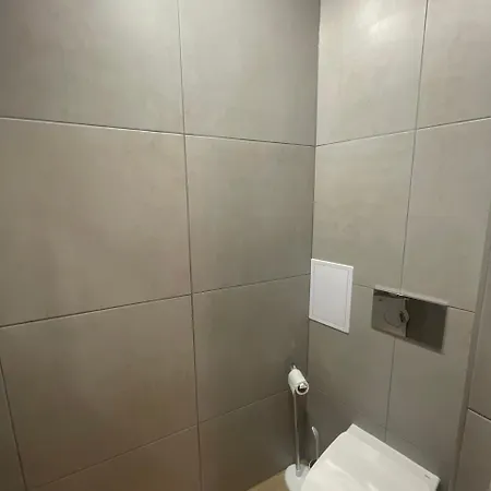 Center 2-br With Lovely Outdoor Area Appartement
